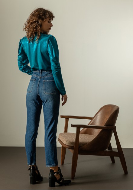 Jeans mom fit style